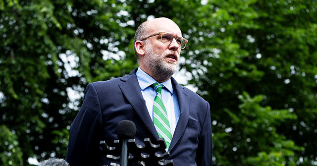 Trump White House Begins Substantial Federal Workforce Reduction