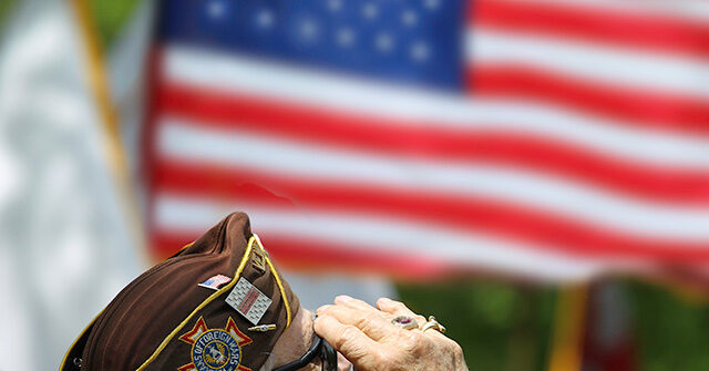 July 4: WWII Veteran Reflects on 'How Lucky We All Are' to Live in America