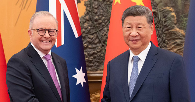 Australian Prime Minister Brings 'Very Large Business Delegation' to China