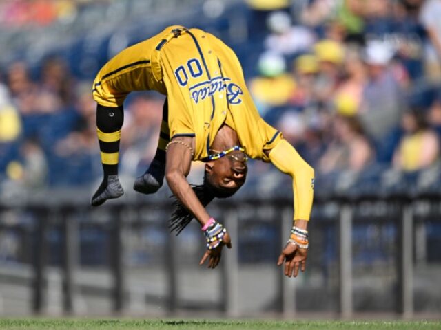 WATCH: Savannah Bananas Performer’s On-Air Attempt at Backflip Goes Badly