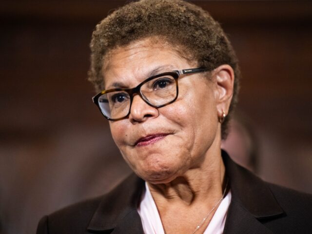 Los Angeles Mayor Karen Bass Laments ICE Raid in Park Known for Fentanyl Abuse