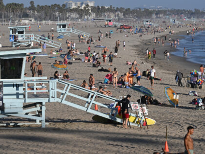Cashwatch: L.A. Lifeguards Are Making up to $500,000, According to Watchdog