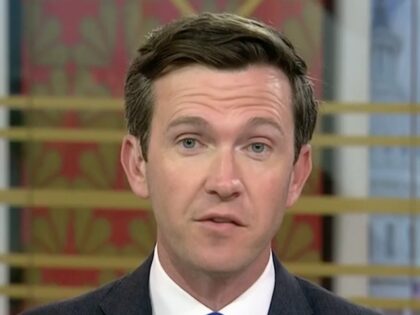  NBC News Correspondent Vaughn Hillyard