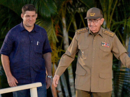 Report: ICE Detains Pal of Raúl Castro’s Grandson Who Came to U.S. Under Biden