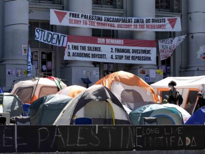 Pro-Palestinians protesters set up tents in front of Sproul Hall at UC Berkeley in Berkele