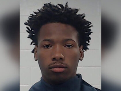 imgonline-com-ua-FrameBlurred-NAFFA7ctaAKqWpXC-640x480-2-640x480