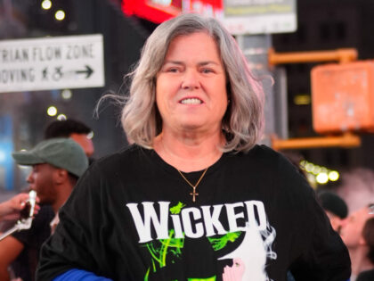 Rosie O’Donnell Slams Oprah Winfrey Over ‘Gross’ Bezos-Sanchez Wedding