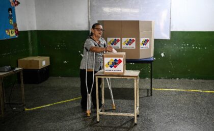 Venezuela's ruling party won the majority of mayoralties Sunday in elections boycotte