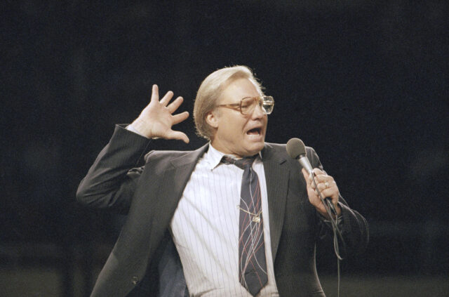 Televangelist Jimmy Swaggart Dies at 90