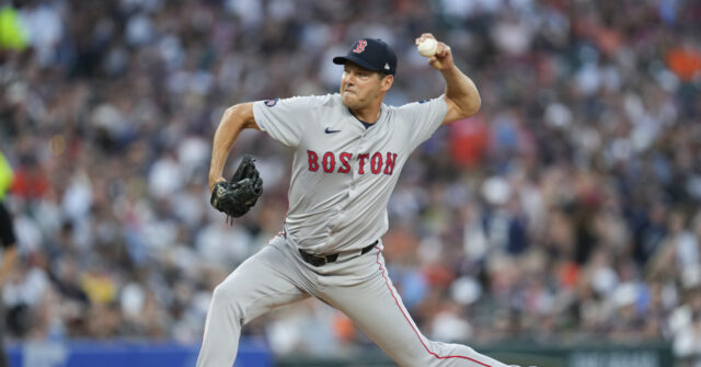 Royals Call Up 45-Year-Old Rich Hill For Historic MLB Start