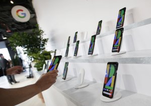 Cash App launches group payment system allowing Apple Pay, Google Pay