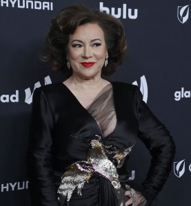 'Chucky' alum Jennifer Tilly joins 'School Spirits' Season 3