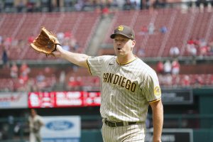 Kansas City Royals to call up 45-year-old pitcher Rich Hill