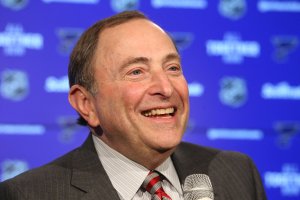 NHL, union ratify 4-year pact, lengthen regular season to 84 games