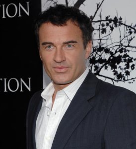 'Nip/Tuck,' 'FBI: Most Wanted' star Julian McMahon dead at 56