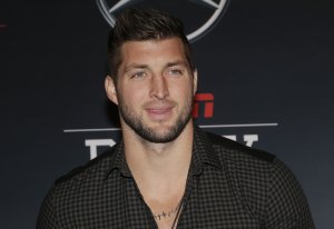 Tim Tebow, wife Demi-Leigh introduce daughter Daphne