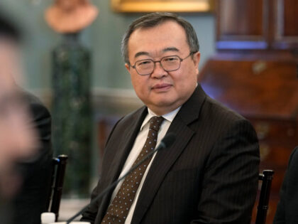 Reports: Chinese U.S.-Friendly Diplomat and Possible Foreign Minister Vanishes in Potential Purge