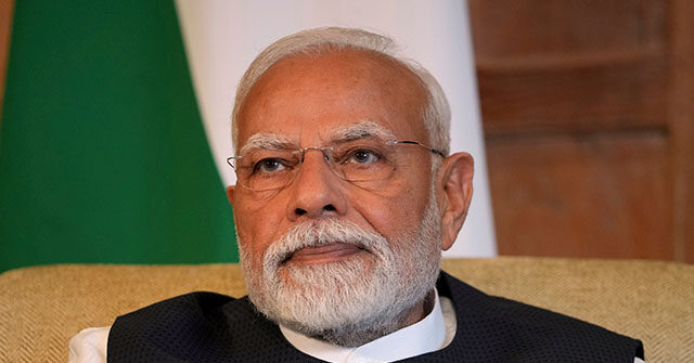 Experts: Trump Tariffs to Erase India's Savings on Cheap Russian Oil
