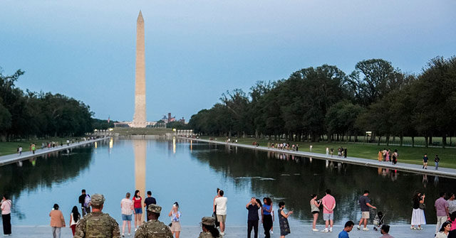 National Guardsman Stops Assault at National Mall