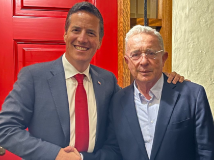 Bernie Moreno, Álvaro Uribe Vélez