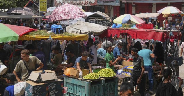 Report: Food Prices Drop in Gaza as Aid Surges In