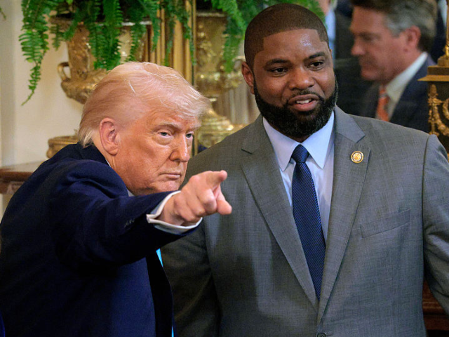 WASHINGTON, DC - MAY 21: U.S. President Donald Trump hosts Sen. Ashley Moody (R-FL) (L), R