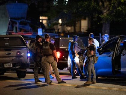 WASHINGTON, DC - AUGUST 12: Department of Homeland Security (DHS) and U.S. marshal personn