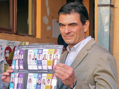TOPSHOT - Bolivia's presidential candidate for the Christian Democratic Party (PDC), Rodri