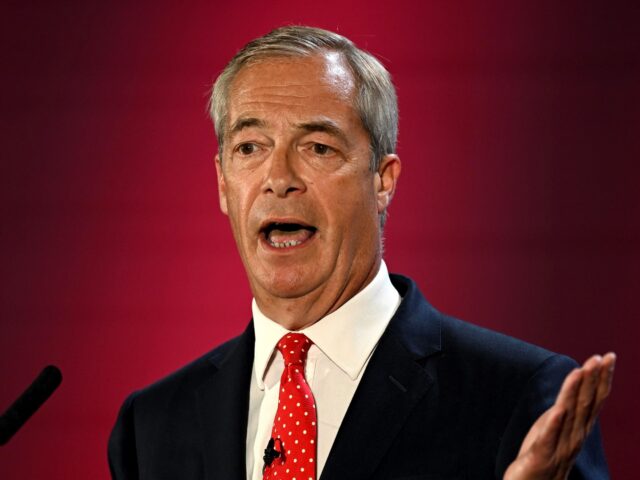 OXFORD, ENGLAND - AUGUST 26: Reform UK Leader Nigel Farage gestures as he speaks on stage
