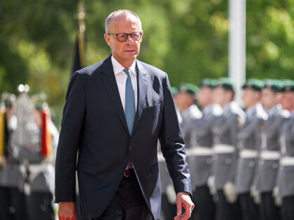 26 August 2025, Berlin: Federal Chancellor Friedrich Merz (CDU) receives the Belgian Prime