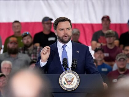 LA CROSSE, WISCONSIN - AUGUST 28: U.S. Vice President J.D. Vance speaks at Mid-City Steel
