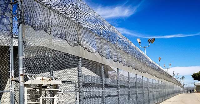 People Send Money to California Inmate Who Beat Up Alleged Child-Killer Stepmom