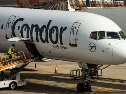 WATCH: Boeing Plane Makes Emergency Landing After Flames Seemingly Shoot Out of Engine: ‘An I