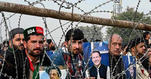 Pakistan Jails 100+ Members of Islamist Ex-PM Imran Khan’s Opposition Party