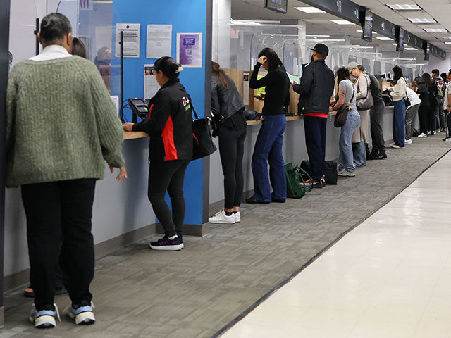 GettyImages2212451703 People line up at the New York State DMV on April 28, 2025 in New York City. May 7th is th