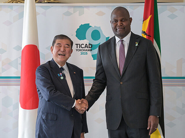 Japan's Prime Minister Shigeru Ishiba (L) meets with Mozambique's President Daniel Chapo (