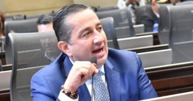 Colombia: Conservative Congressman Survives Gunfire Attack on Day of Slain Senator's Burial
