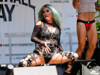 Pop Star Kesha Comes Out as ‘Omnisexual’