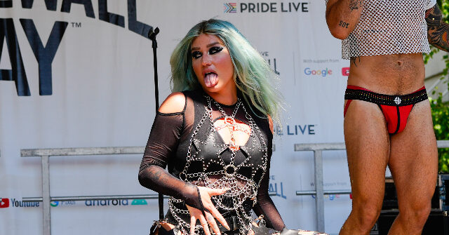 Pop Star Kesha Comes Out as ‘Omnisexual’