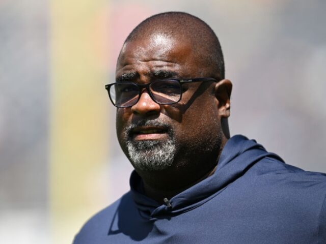 Patriots Defensive Coordinator Carted Off Field After Medical Scare