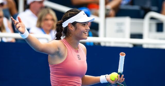 VIDEO: Tennis Star Emma Raducanu Complains About Crying Child During Match