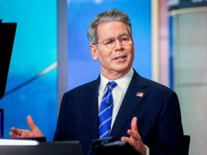 Bessent on Fed Governor Lisa Cook’s Alleged Mortgage Fraud: We Haven’t Heard Her Say &#