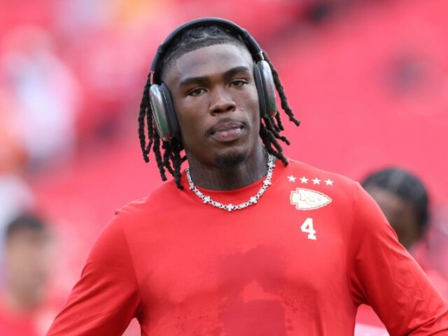 Scott Winters_Icon Sportswire via Getty Images (11) KANSAS CITY, MO - SEPTEMBER 05: Kansas City Chiefs wide receiver Rashee Rice (4) before an