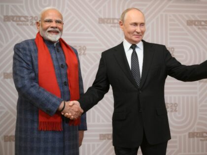 Russia Insists It Can Keep India’s Loyalty Through Trump Tariff Challenge
