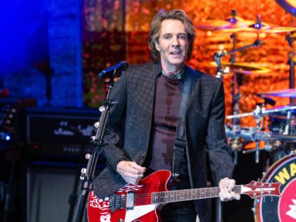 ‘Jessie’s Girl’ Singer Rick Springfield Says Earth Doesn’t Need More People: ‘There&#