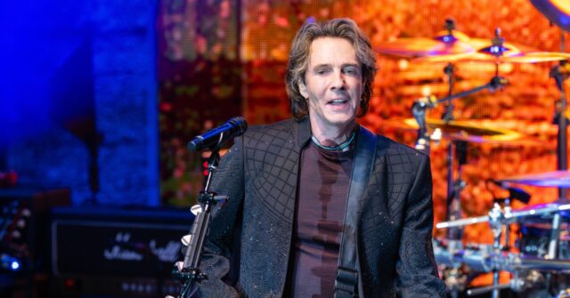 ‘Jessie's Girl’ Singer Rick Springfield Says Earth Doesn’t Need More People: ‘There's Way Too Many of Us'