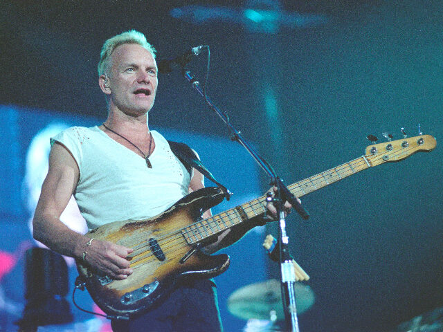 NETHERLANDS - SEPTEMBER 13: HEINEKEN MUSIC HALL Photo of STING and POLICE, Sting performin