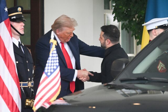 US President Donald Trump admires Ukrainian President Volodymyr Zelensky's outfit