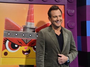 Will Arnett finds solace in stand-up in 'Is This Thing On?' trailer