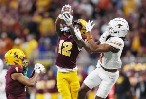 Cleveland Browns sign ex-Texas WR Isaiah Bond
